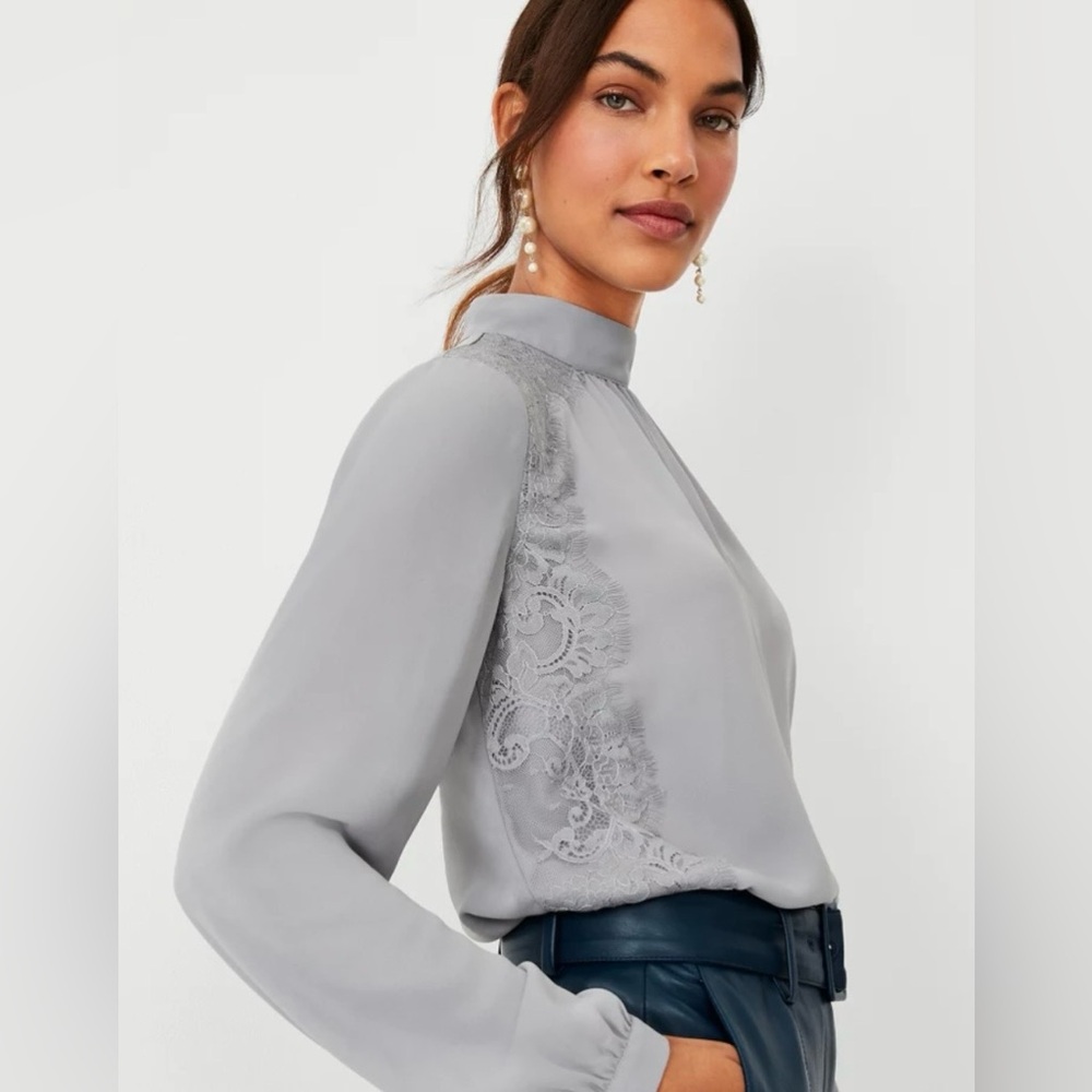Ann Taylor Lace Trim Mock Neck Blouse. Size Medium. Gray.
